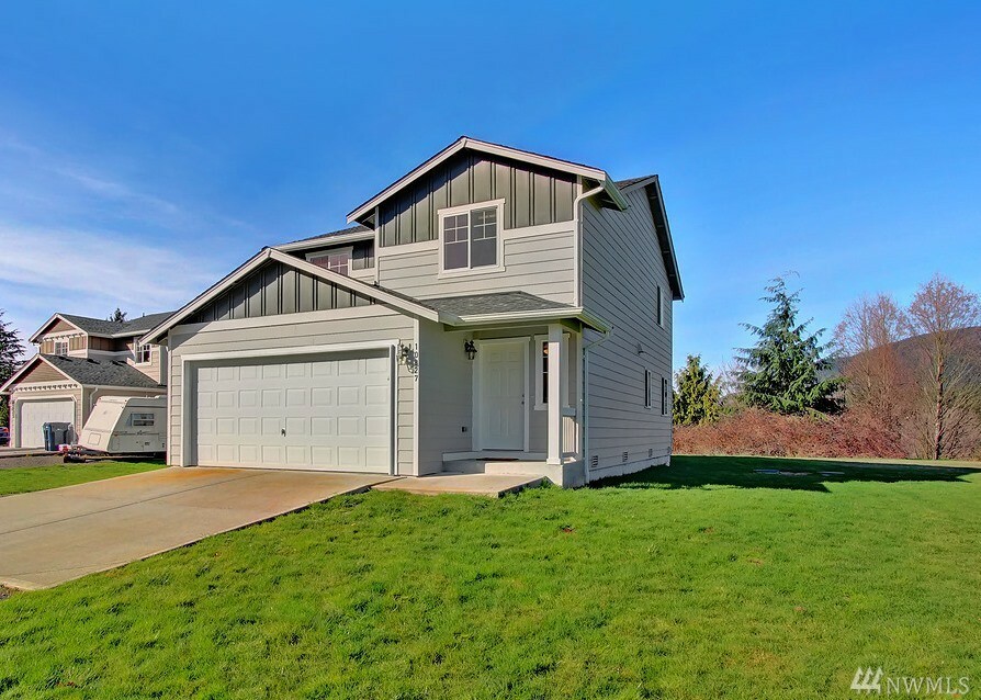 Property Photo:  10827 189th Ave NE  WA 98252 