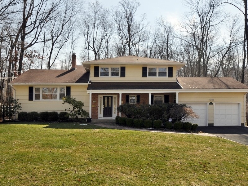 Property Photo: 135 Cedar Green Ln NJ 07922