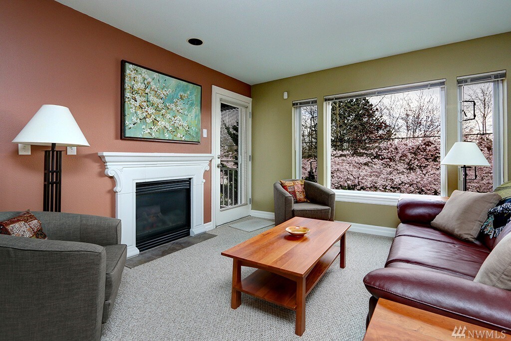 Property Photo: 215 20th Ave E 203 WA 98112