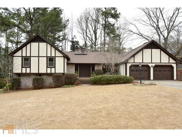 Property Photo: 4050 Menlo Way GA 30340