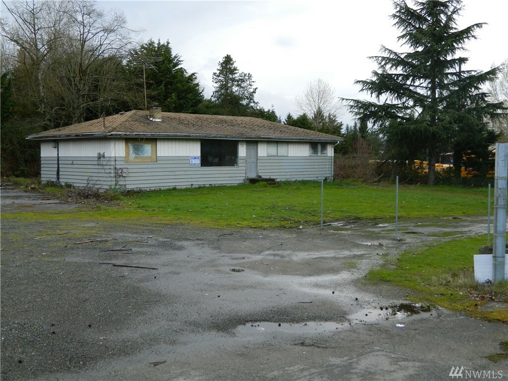 Property Photo:  12909 E Marginal Wy S  WA 98168 