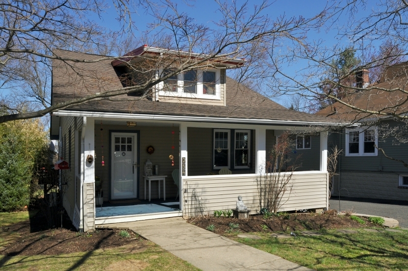 Property Photo:  254 Kings Rd  NJ 07940 