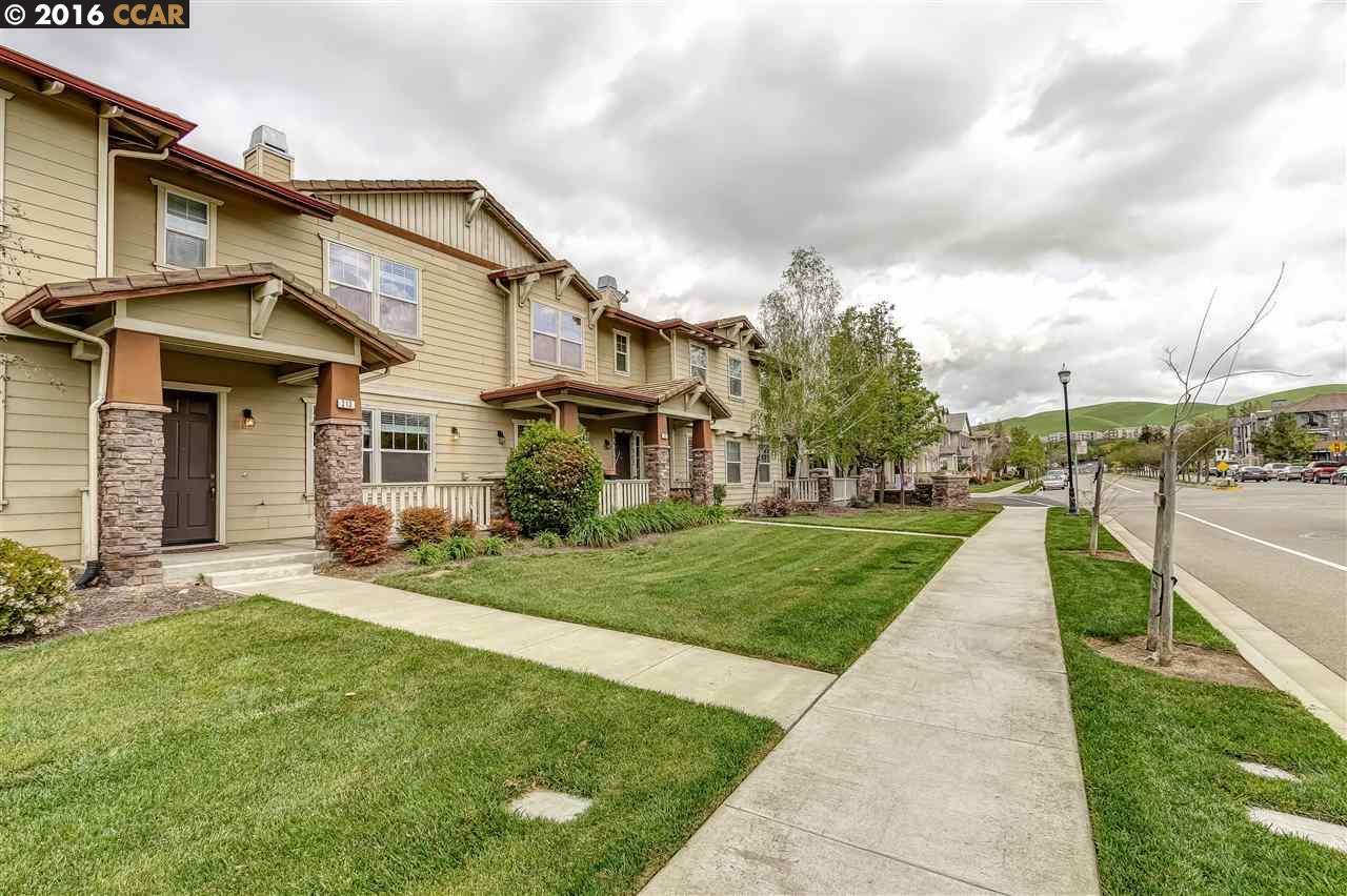 Property Photo:  213 Arianna Lane  CA 94582-3219 