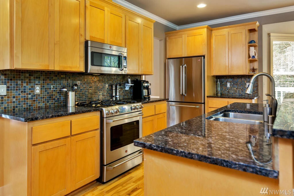 Property Photo: 2810 67th Av Ct NW WA 98335