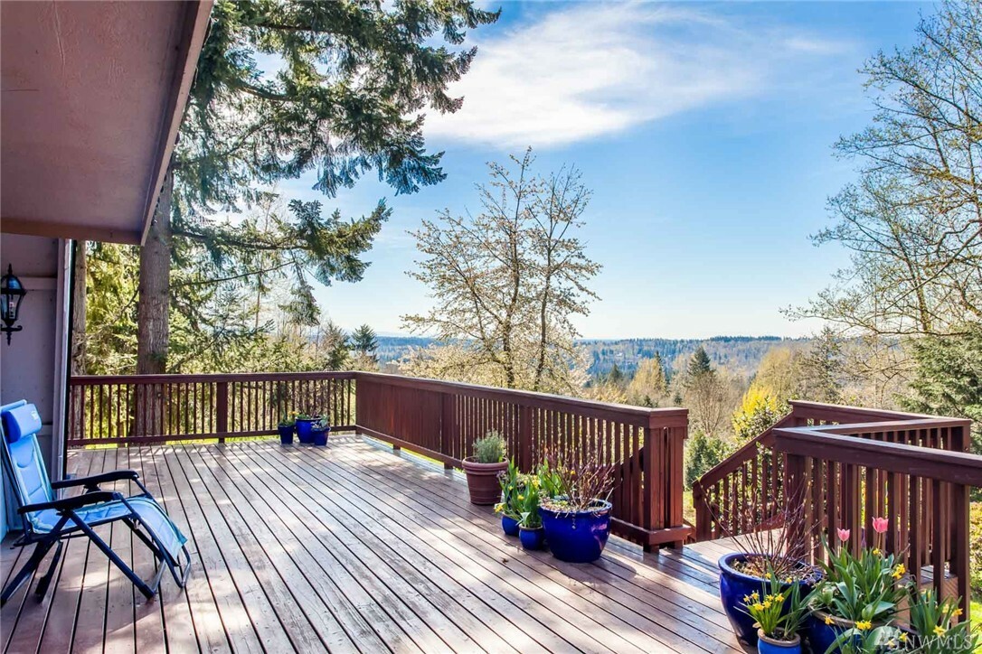 Property Photo:  16007 Tiger Mountain Rd SE  WA 98027 