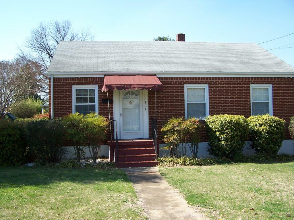 Property Photo:  2404 Floraland Dr NW  VA 24012 