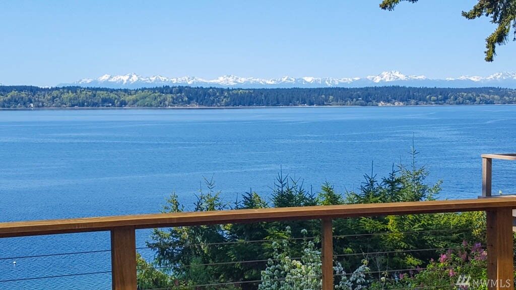 Property Photo:  3620 Forest Beach Dr NW  WA 98335 