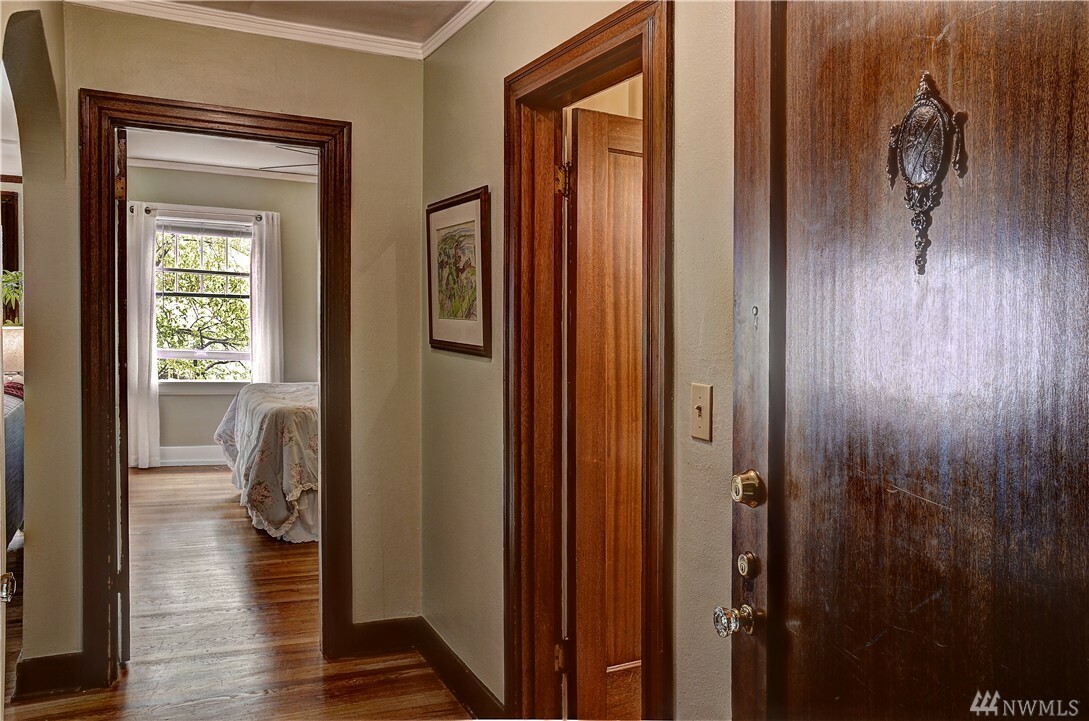 Property Photo:  1631 16th Ave 316  WA 98122 