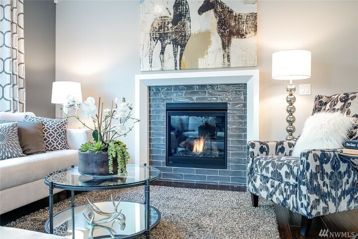 Property Photo: 3804 133rd Place SW 5 WA 98087