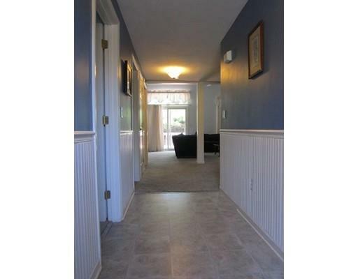 Property Photo:  1603 Oakwood St Ext 1603  MA 01520 