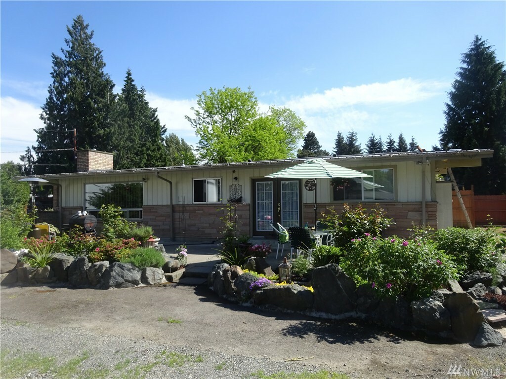 Property Photo:  1529 Maple Lane S  WA 98030 