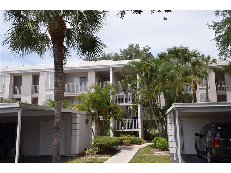 Property Photo: 437 Cerromar Lane 516 FL 34293