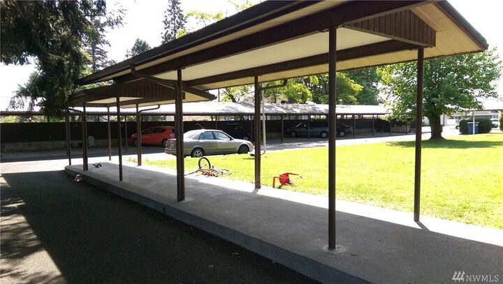 Property Photo:  600 Drayton St  WA 98264 