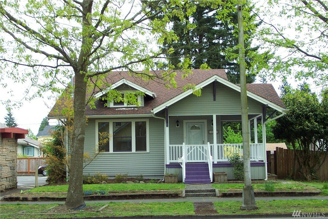 Property Photo:  2208 Capitol Wy S  WA 98501 