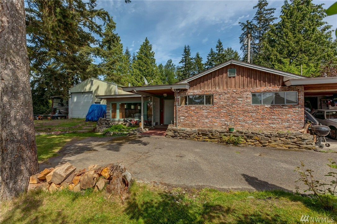 Property Photo:  1715 Mt Baker Hwy  WA 98226 