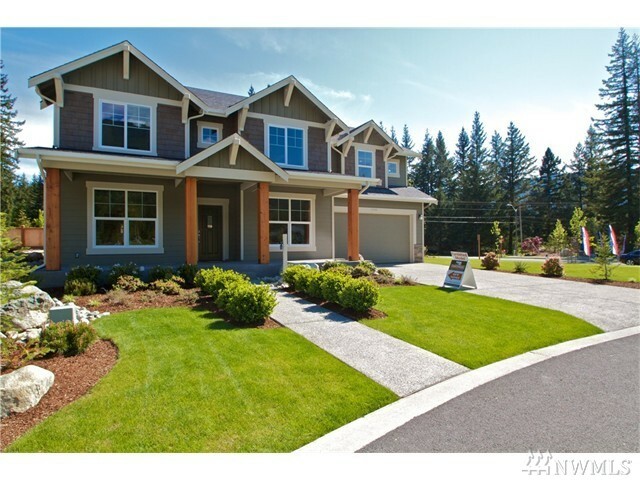 Property Photo:  3562 SE 16th St Place  WA 98045 