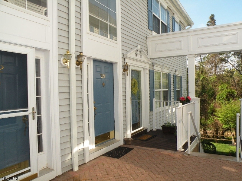 Property Photo:  924 Magnolia Ln  NJ 08876 