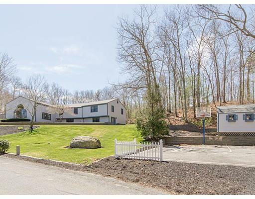 Property Photo: 33 White Oak Dr MA 02360