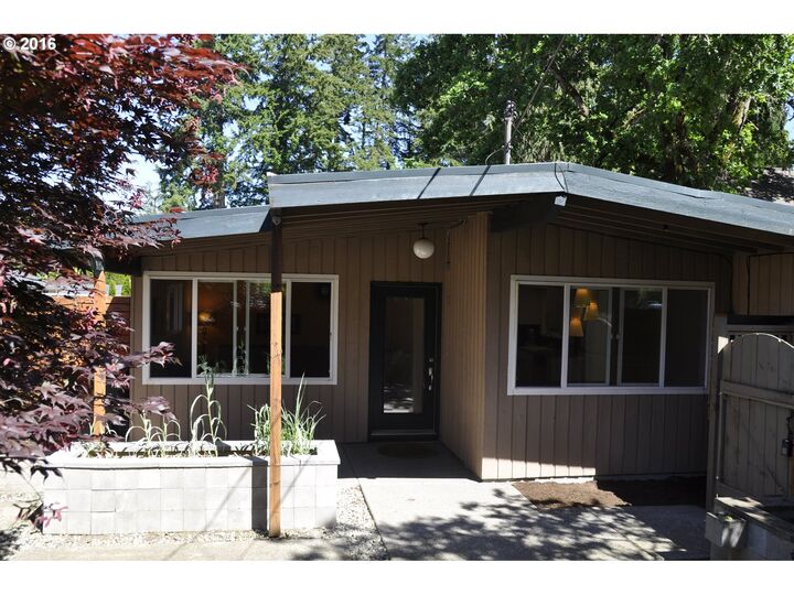 5420 SW Menlo Dr  Beaverton OR 97005 photo