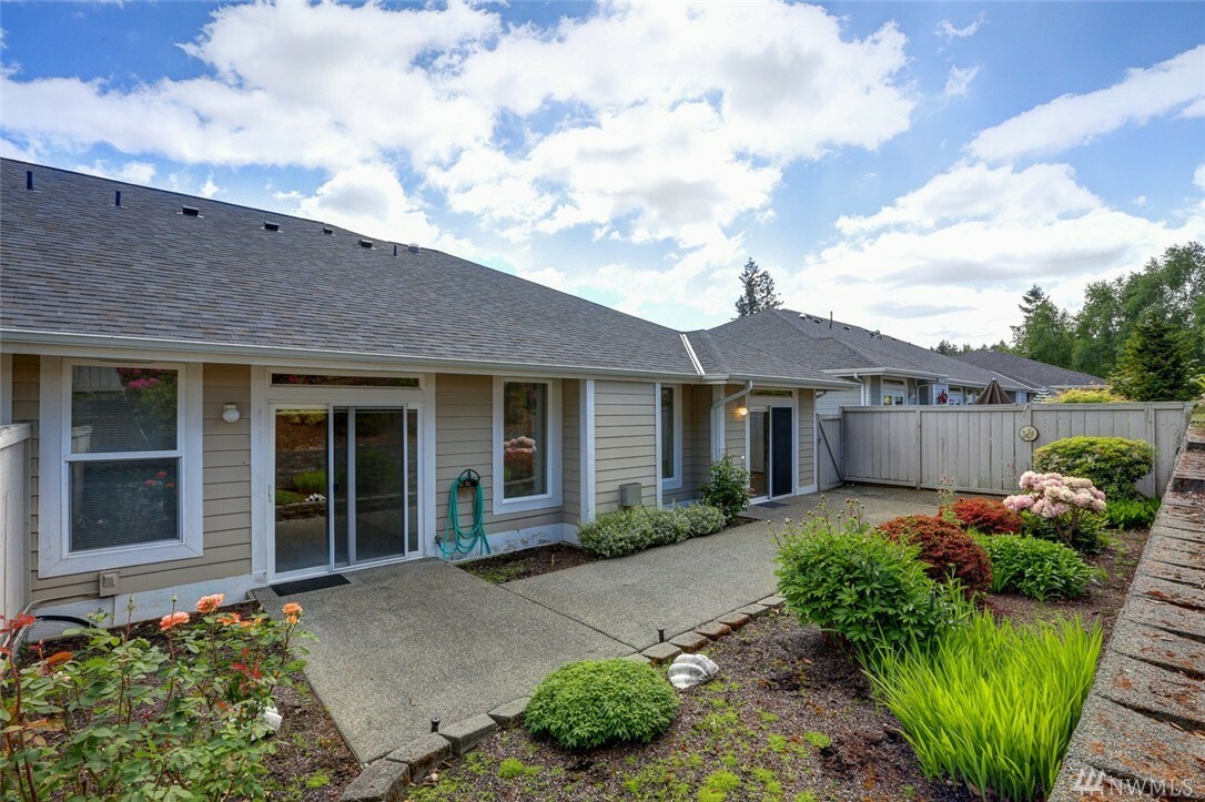 Property Photo:  1137 Garden Cir  WA 98466 