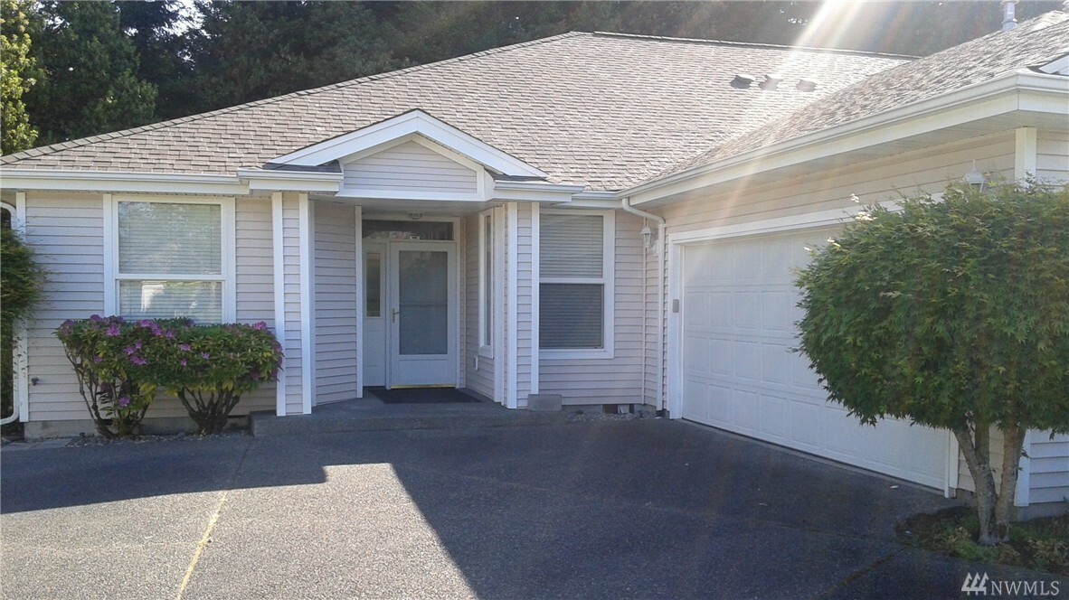 Property Photo: 6909 87th Av Ct SW WA 98498