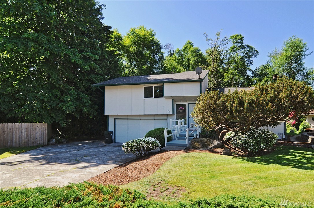 Property Photo:  4907 S 290th Place  WA 98001 