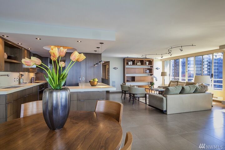 Property Photo:  2125 1st Ave 2203  WA 98121 