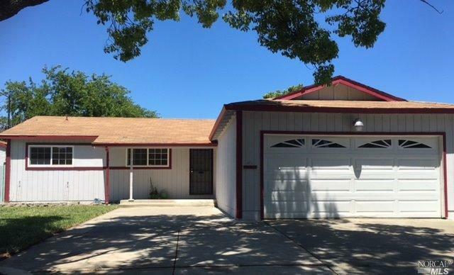 Property Photo:  1601 Amapola Street  CA 95687 