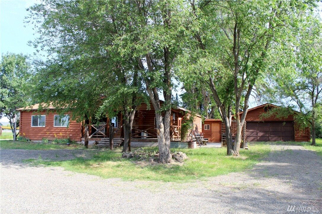 Property Photo:  4020 Vantage Hwy  WA 98926 