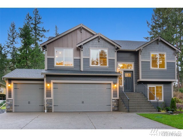 Property Photo: 7132 Turquoise Dr SW WA 98498