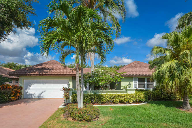 Property Photo:  10379 N Greentrail Drive  FL 33436 