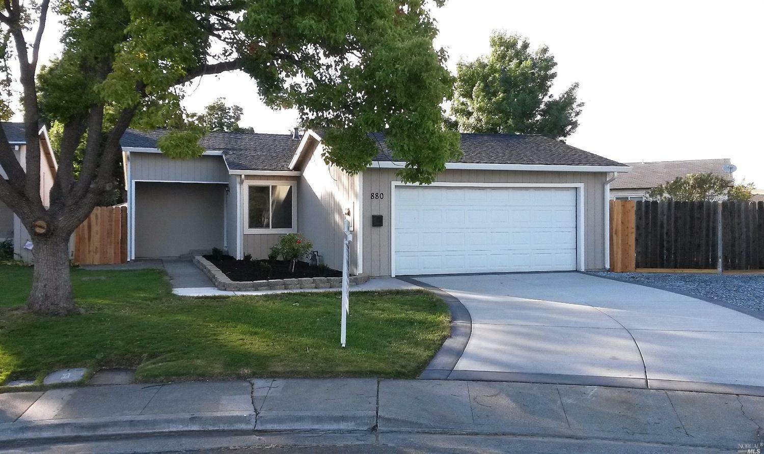 Property Photo: 880 Inverness Court CA 94533