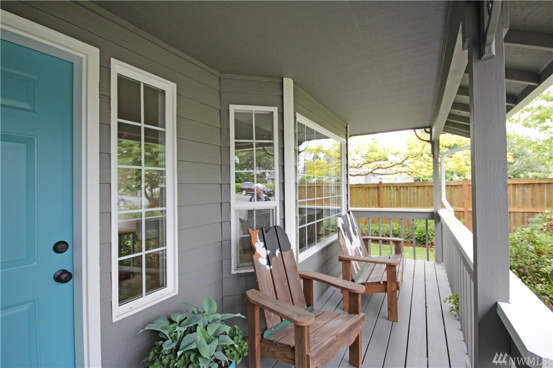 Property Photo:  1061 SW 149 St  WA 98166 