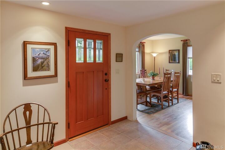 Property Photo: 18040 Ashworth Ave N WA 98133