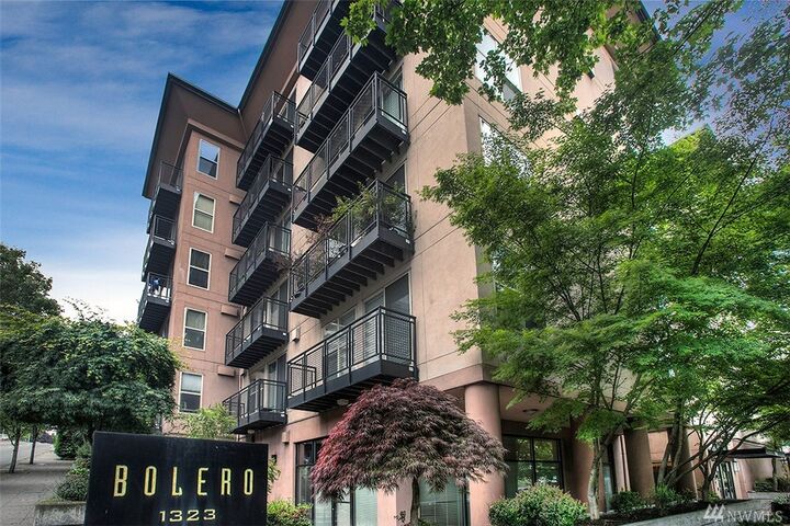 Property Photo: 1323 Boren Ave 311 WA 98101