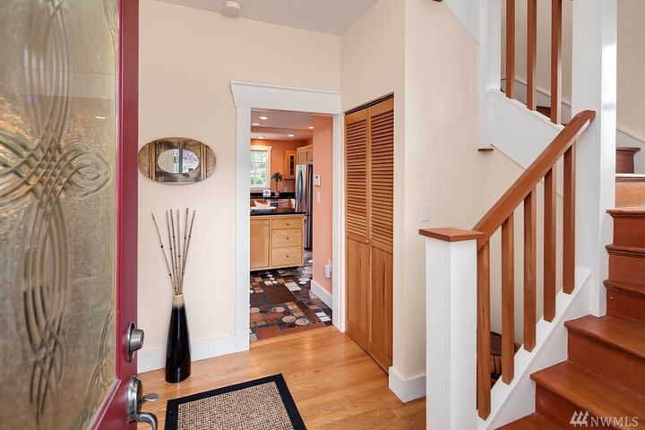 Property Photo: 6523 Latona Ave NE WA 98115