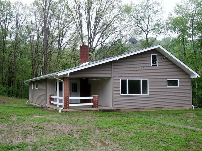 Property Photo:  134 Overlook Ln  PA 15143 