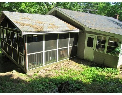 Property Photo: 6 Tucker Brook Rd NH 03055