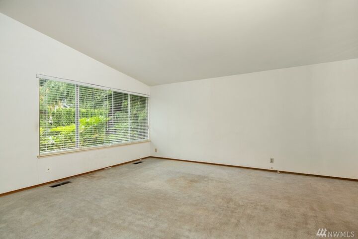 Property Photo: 3401 NE 156th St WA 98155