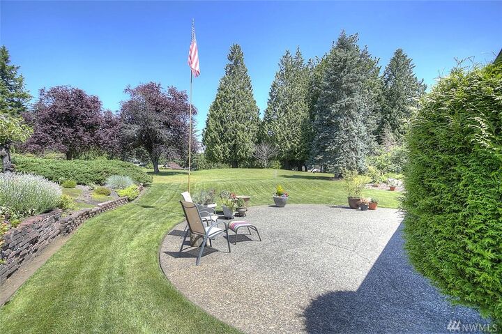 Property Photo:  14822 SE 170th St  WA 98058 