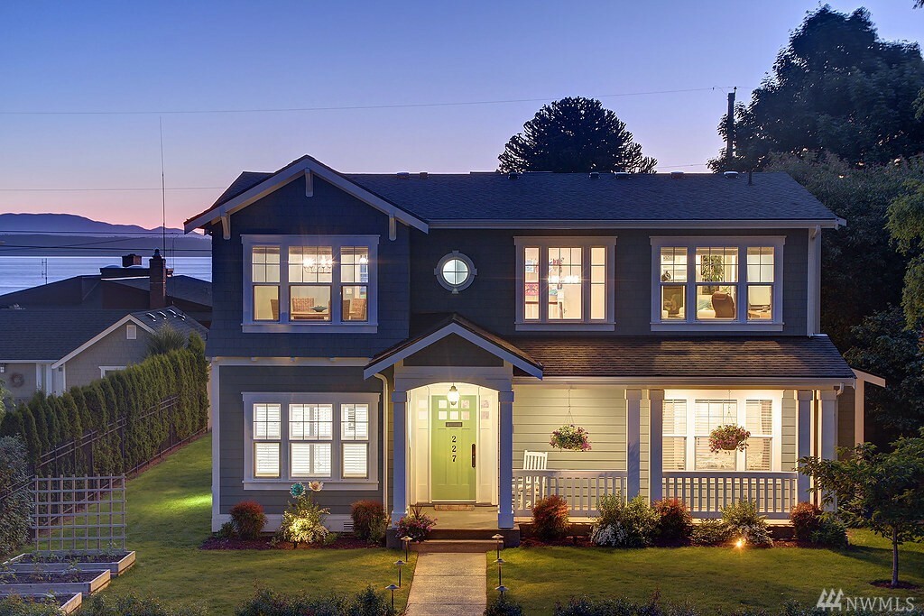 Property Photo: 227 2nd Ave N WA 98020