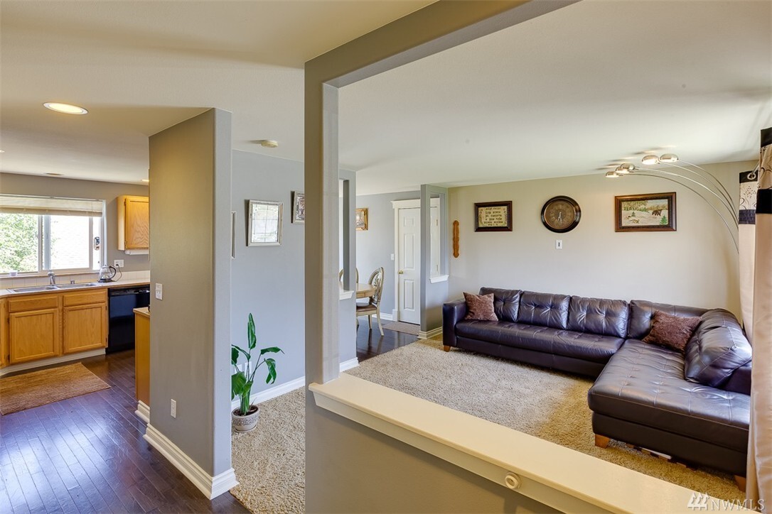Property Photo:  2219 Jasmine Place  WA 98273 