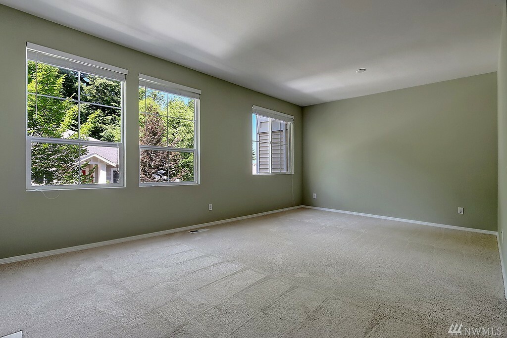 Property Photo:  5203 164th Ave SE  WA 98006 