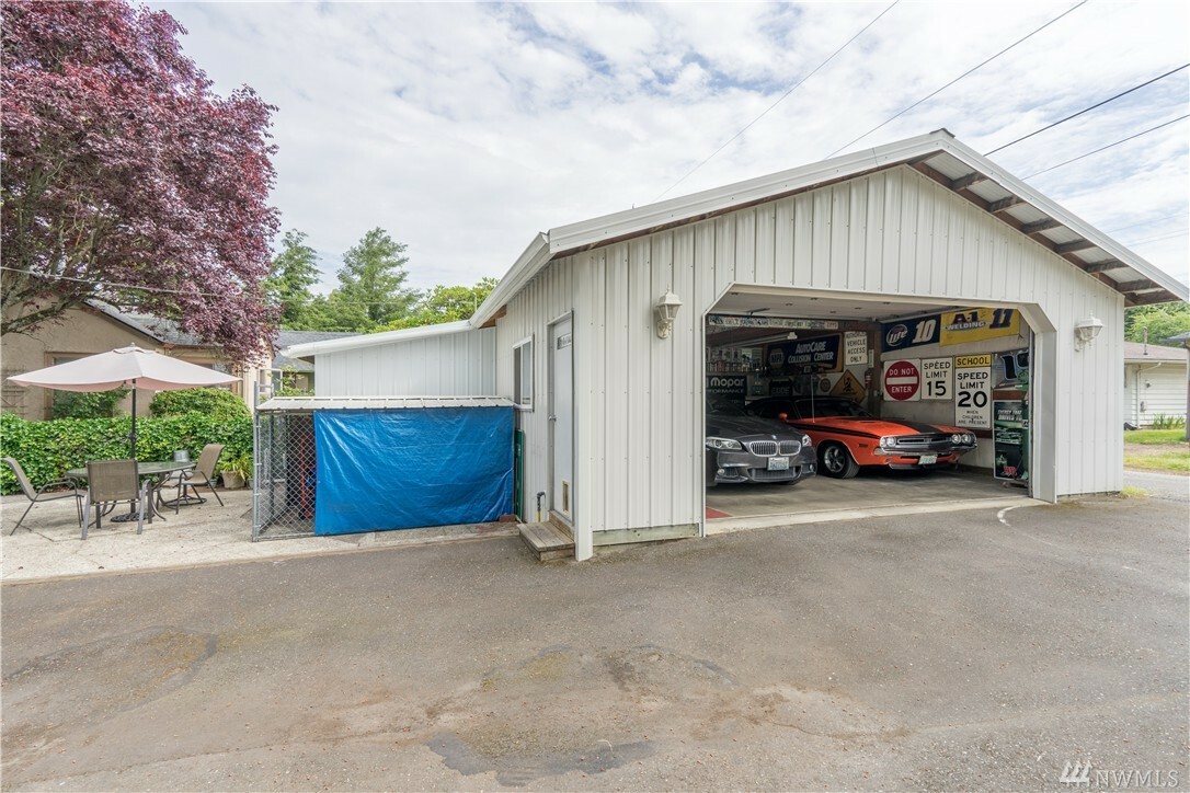 Property Photo: 3026 Kulshan St WA 98225