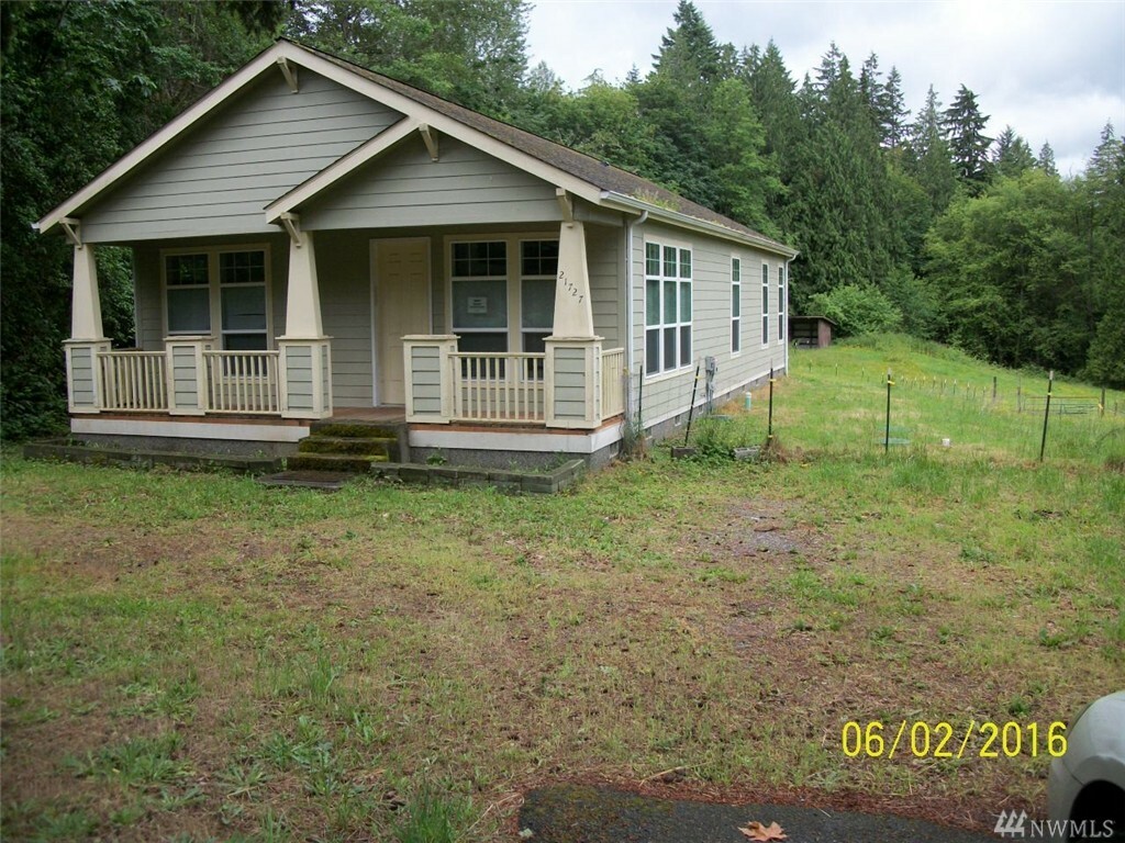 Property Photo:  21727 260th Ave SE  WA 98038 