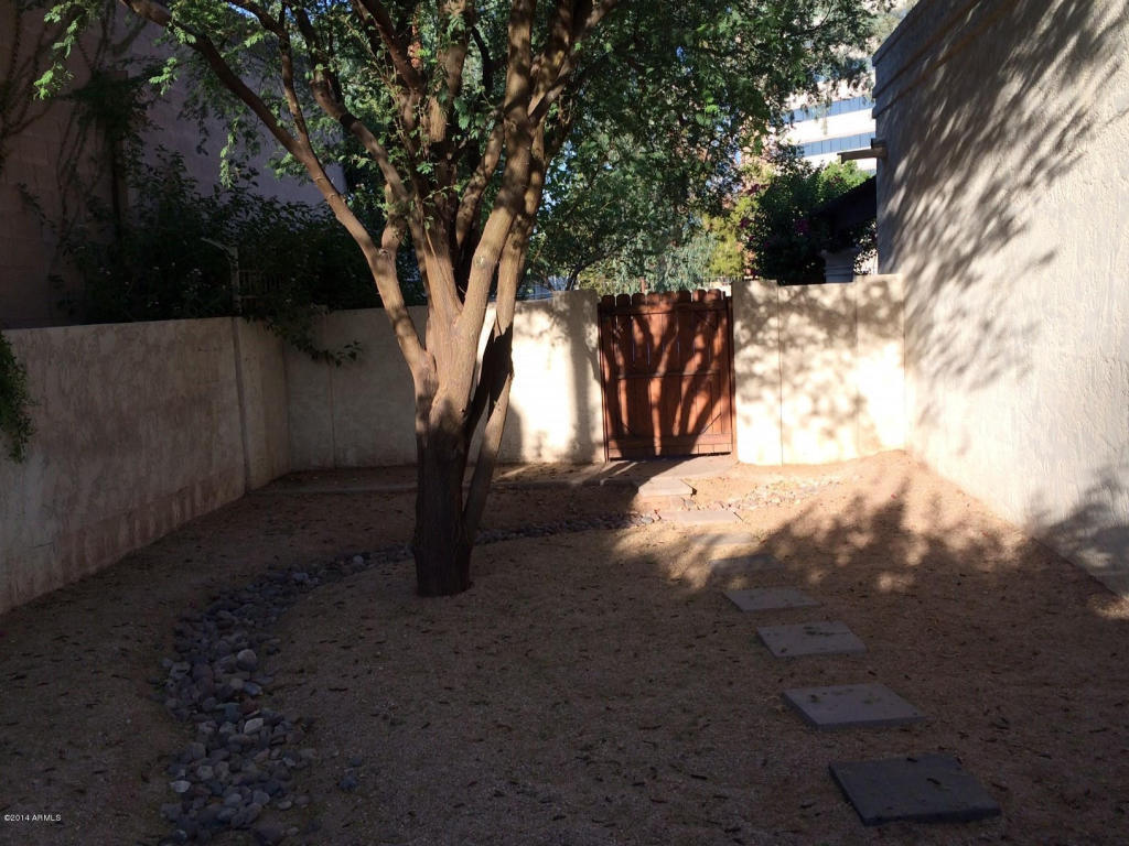 Property Photo: 2826 N 43rd Street AZ 85008