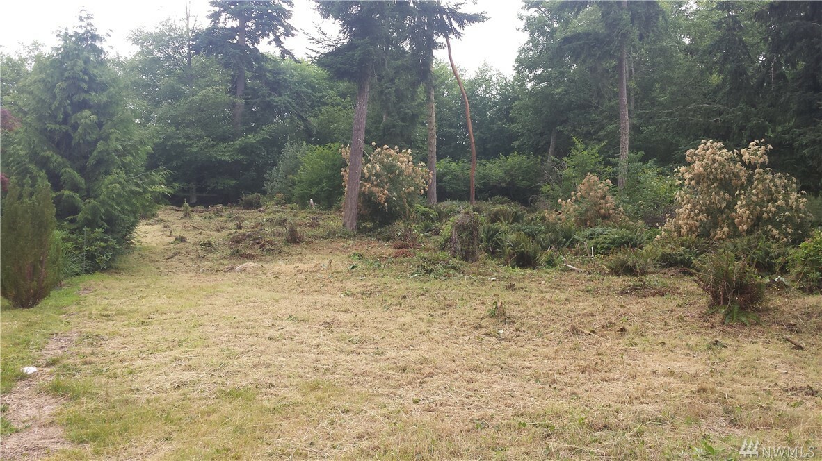 Property Photo:  111 Foxfield Dr  WA 98368 