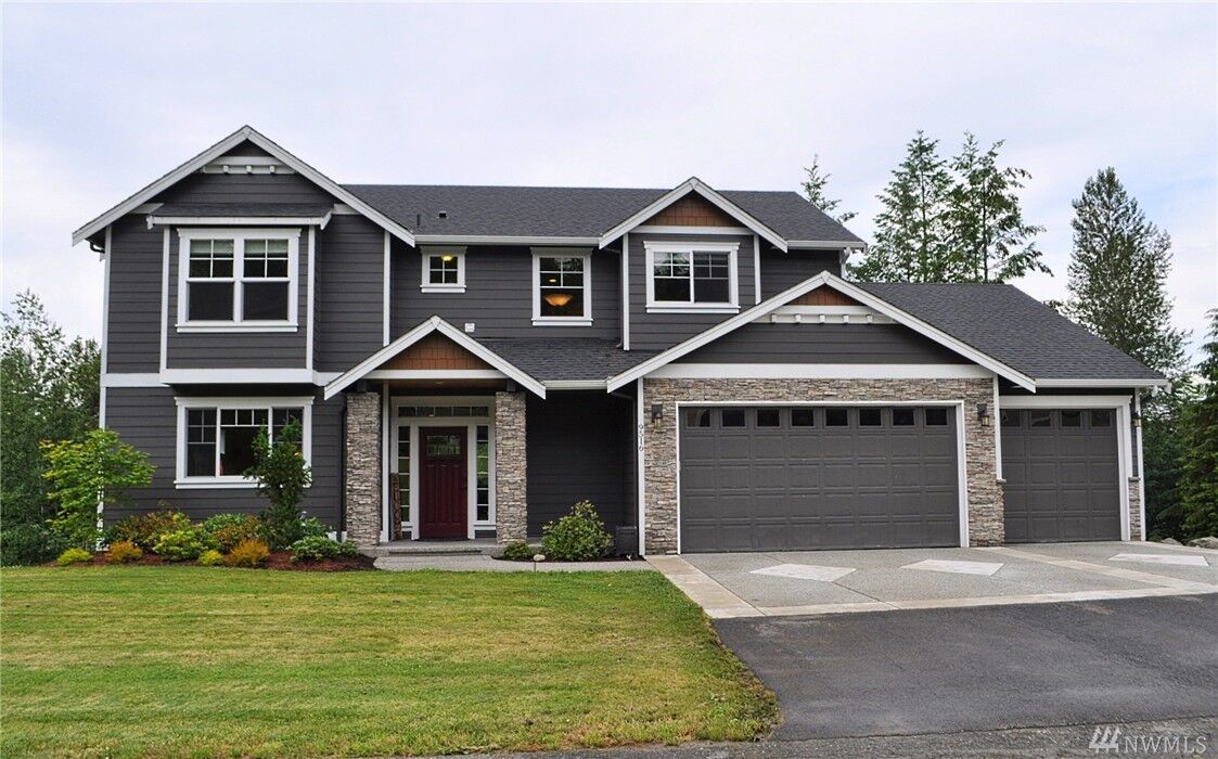 Property Photo: 9516 146 Ave NE WA 98252