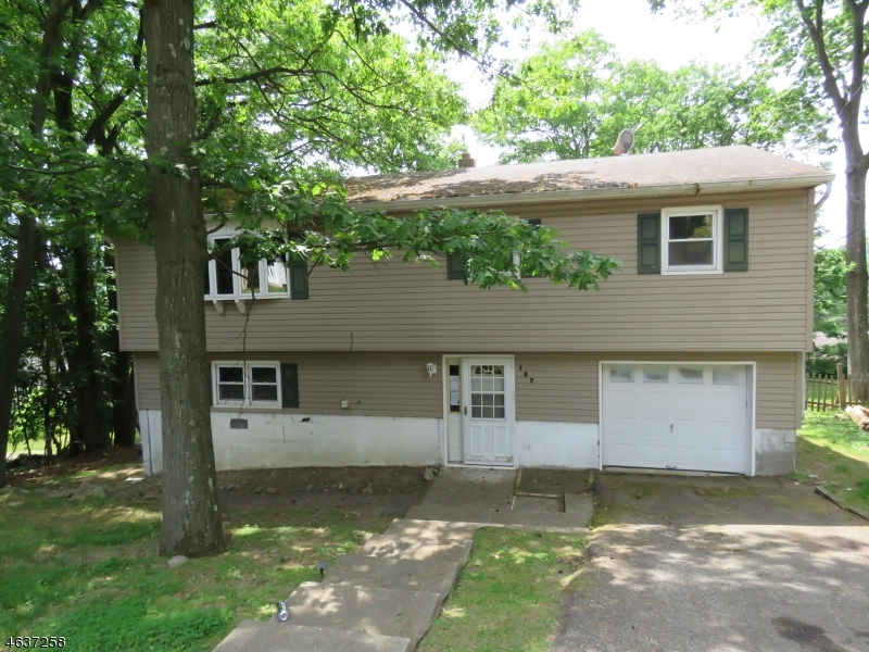 Property Photo:  137 Marne Road  NJ 07843 