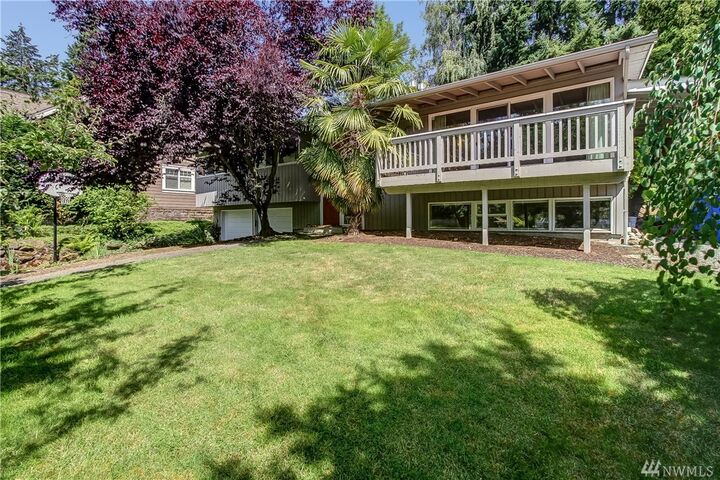 Property Photo:  9824 NE 22nd St  WA 98004 